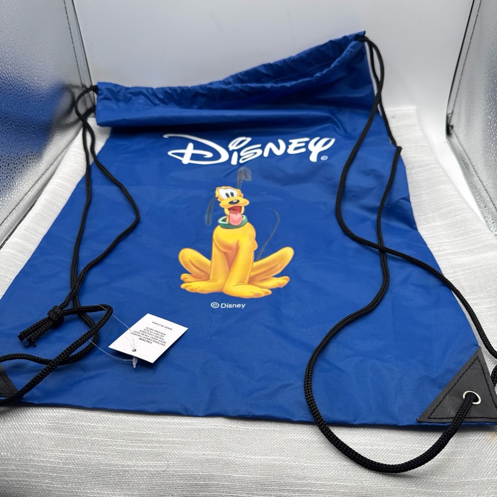 Disney Royal Blue Drawstring Backpack with Pluto lightweight pull string NWT
